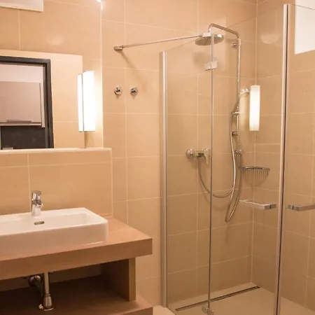 Aparthotel Kirchenplatz 5 Wolkersdorf im Weinviertel